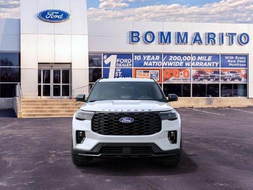 White Metallic 2027 Ford Explorer ST-Line