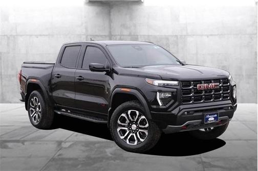 2024 GMC Canyon AT4