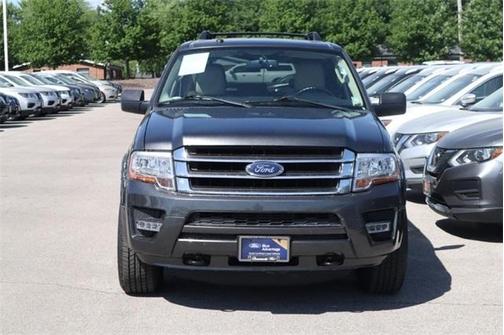 Photo 5 of 35 of 2017 Ford Expedition XLT