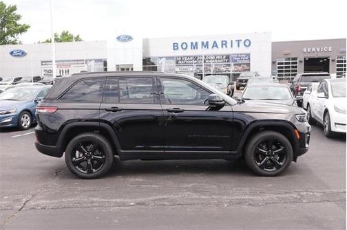 2023 Jeep Grand Cherokee Altitude