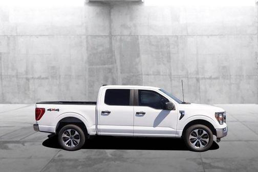 Oxford White 2023 Ford F-150 XLT
