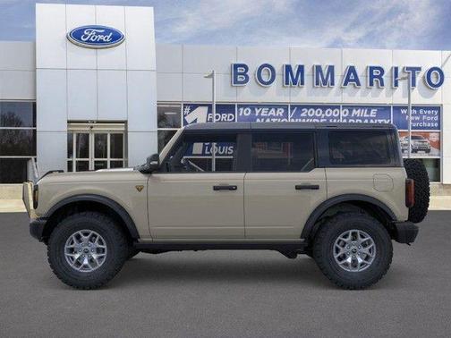Desert Sand 2025 Ford Bronco Badlands
