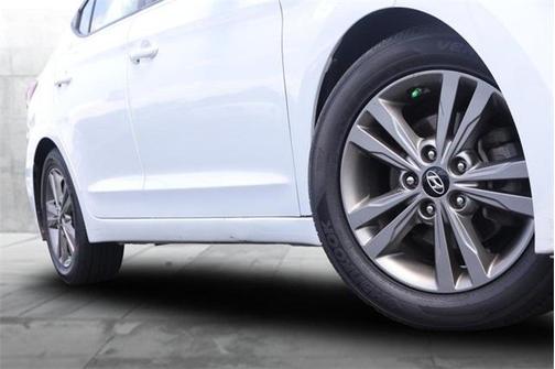 2017 Hyundai ELANTRA Value Edition