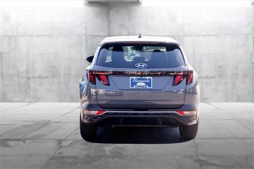 2024 Hyundai TUCSON SE