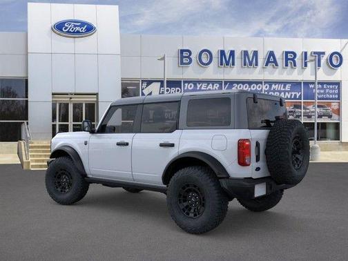 Oxford White 2026 Ford Bronco Big Bend