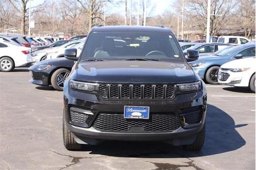 2024 Jeep Grand Cherokee Laredo