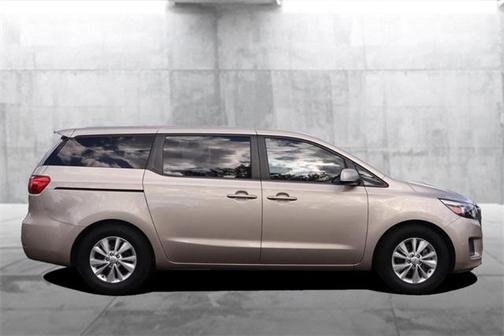 2017 Kia Sedona LX
