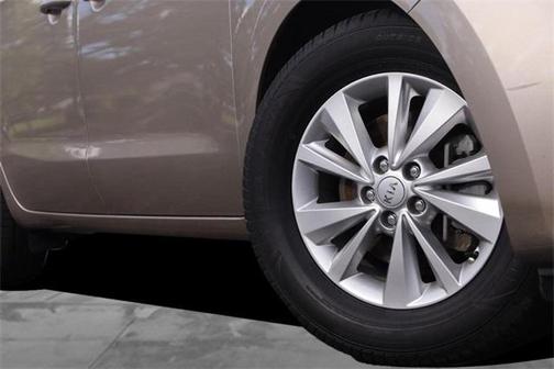 2017 Kia Sedona LX