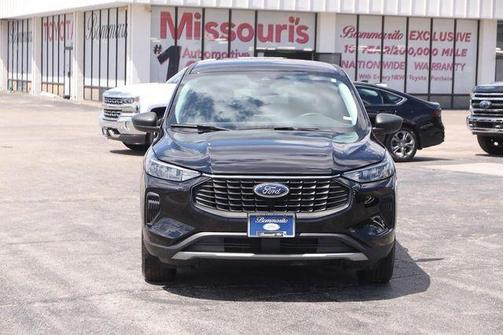 Agate Black Metallic 2025 Ford Escape Active