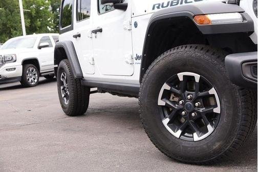 Bright White Clearcoat 2024 Jeep Wrangler 4xe Rubicon