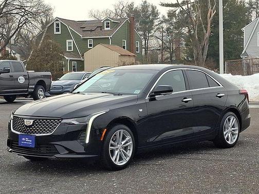 2022 Cadillac CT4 Luxury