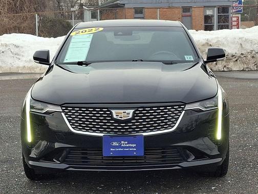 2022 Cadillac CT4 Luxury