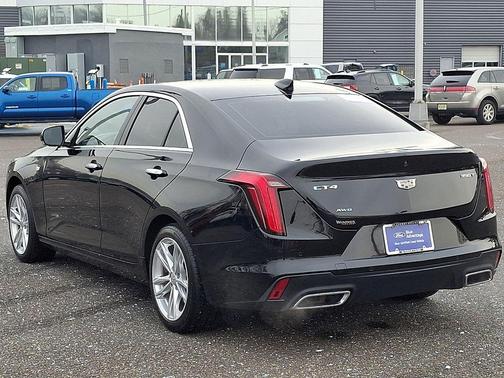2022 Cadillac CT4 Luxury