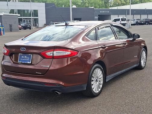 2016 Ford Fusion Hybrid S