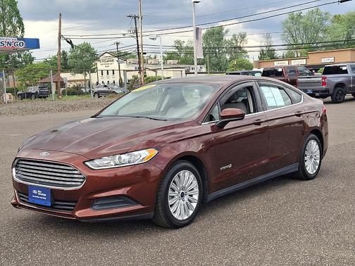 2016 Ford Fusion Hybrid S