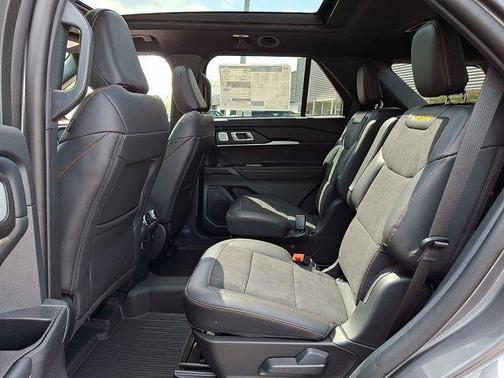 Carbonized Gray Metallic 2026 Ford Explorer Tremor