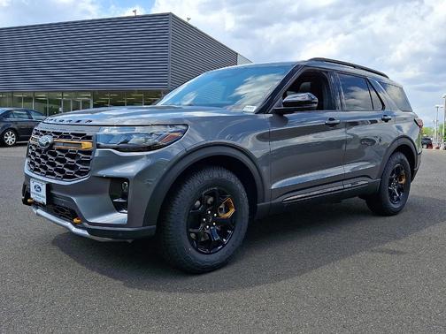 Carbonized Gray Metallic 2026 Ford Explorer Tremor