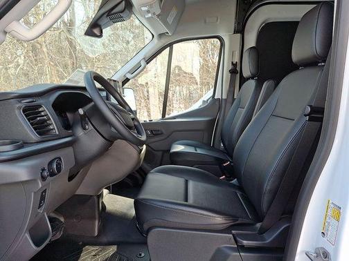 2026 Ford Transit-250 148 WB Medium Roof Cargo