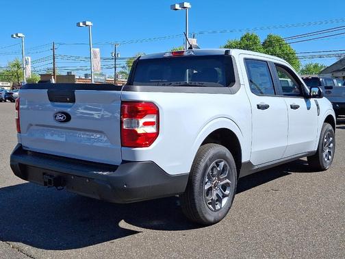 Space White Metallic 2026 Ford Maverick XLT