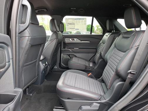 Black 2026 Ford Explorer ST-Line
