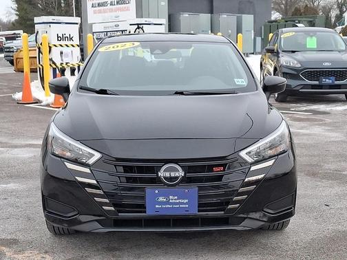 2023 Nissan Versa 1.6 SR