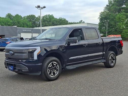 2023 Ford F-150 Lightning XLT