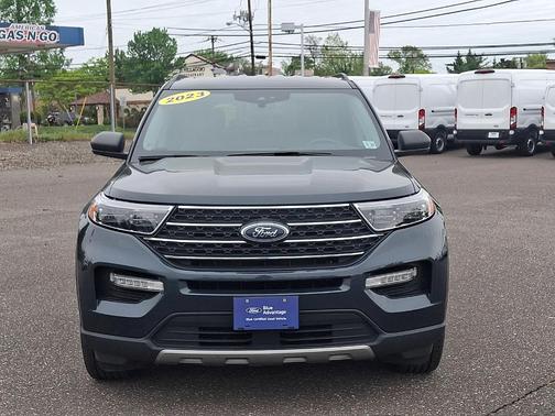 Blue Metallic 2023 Ford Explorer XLT