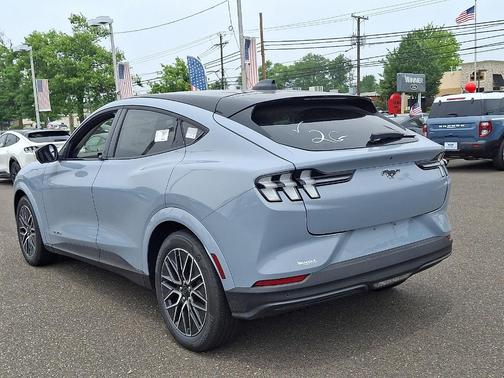 2025 Ford Mustang Mach-E Premium