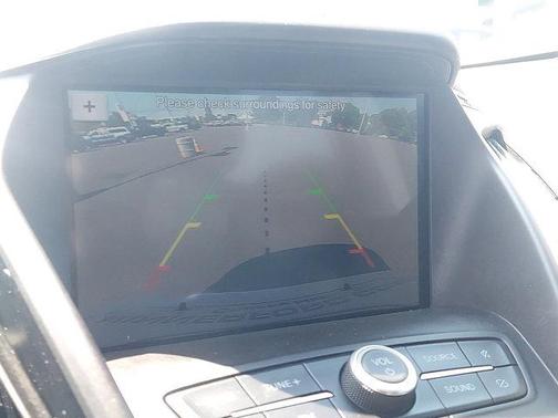 Photo 5 of 29 of 2019 Ford Escape SE