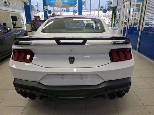 2025 Ford Mustang Dark Horse