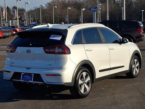 2017 Kia Niro EX