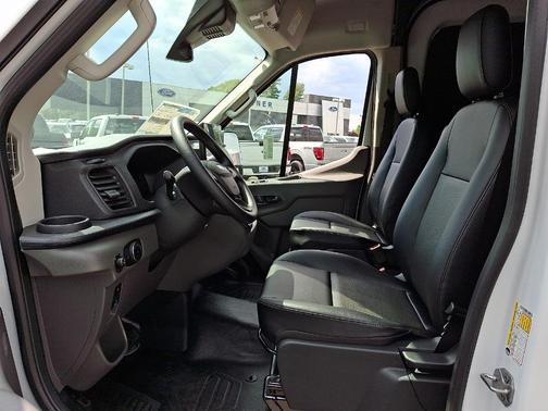 Oxford White 2026 Ford Transit-250 148 WB Medium Roof Cargo