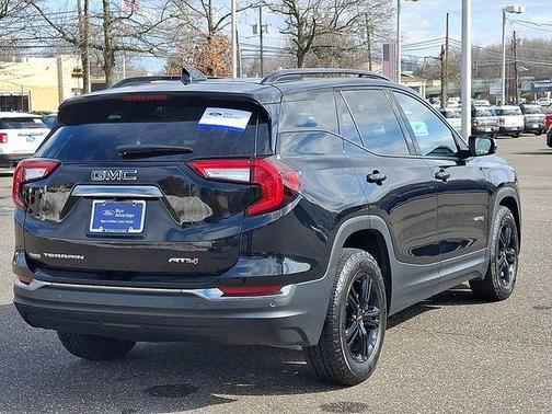 2022 GMC Terrain AT4