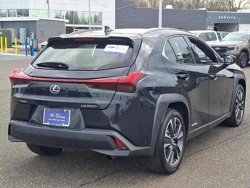 2020 Lexus UX 250h Base