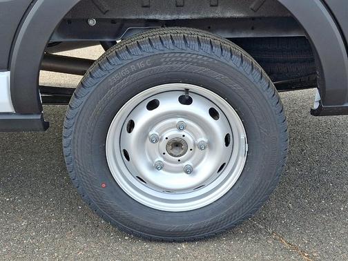 2025 Ford Transit-250 148 WB Medium Roof Cargo