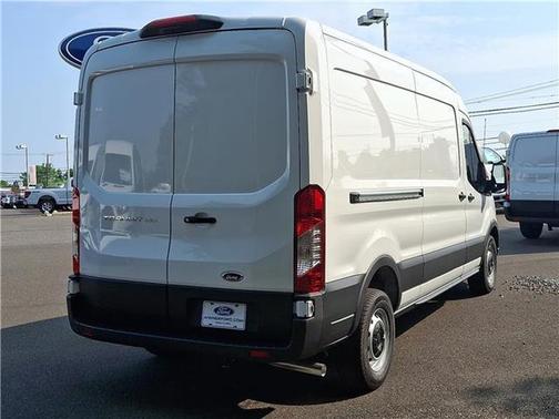 2025 Ford Transit-250 148 WB Medium Roof Cargo
