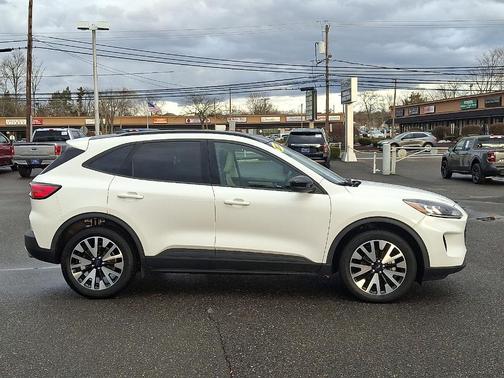 2020 Ford Escape SE Sport Hybrid