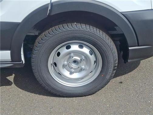 2025 Ford Transit-250 148 WB Medium Roof Cargo