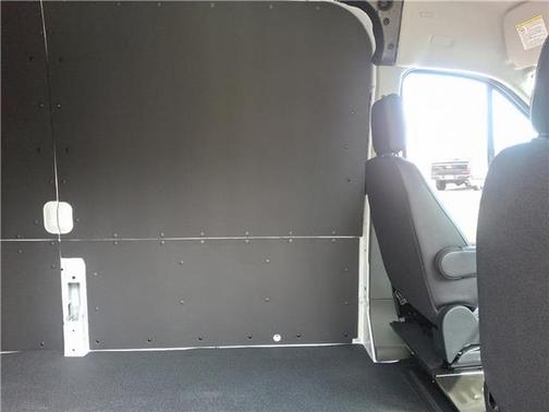 2025 Ford Transit-250 148 WB Medium Roof Cargo