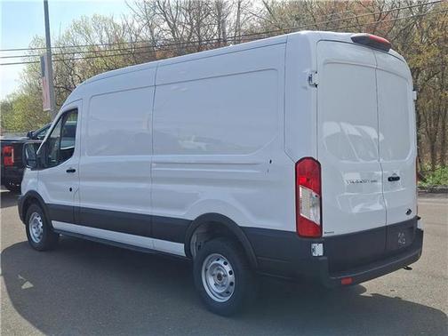 2025 Ford Transit-250 148 WB Medium Roof Cargo