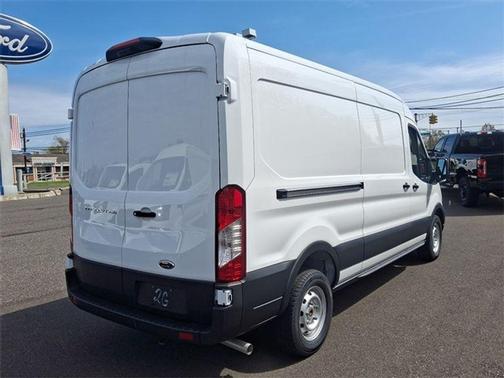 2025 Ford Transit-250 148 WB Medium Roof Cargo