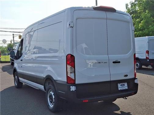 2025 Ford Transit-250 148 WB Medium Roof Cargo