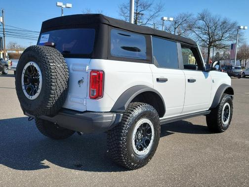 2022 Ford Bronco Black Diamond