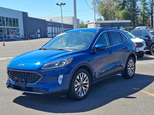 2022 Ford Escape Titanium