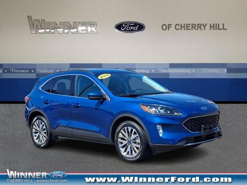 2022 Ford Escape Titanium