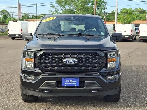 Black Metallic 2023 Ford F-150 XL