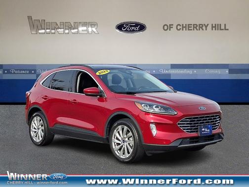 2022 Ford Escape Titanium