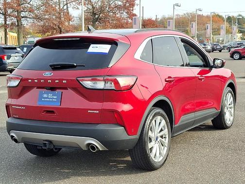 2022 Ford Escape Titanium