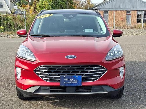 2022 Ford Escape Titanium