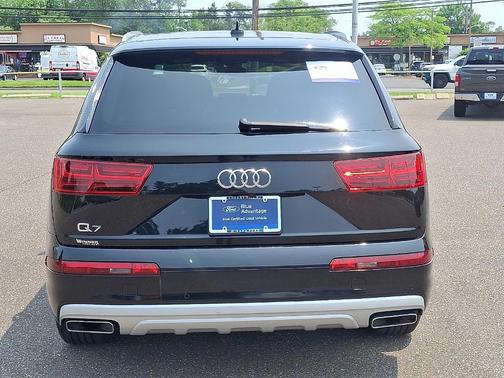 2019 Audi Q7 45 Premium